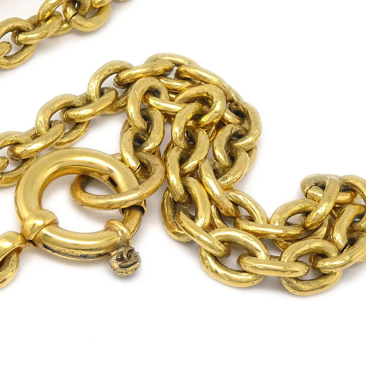Chanel 1994 Filigree CC Round Pendant Necklace