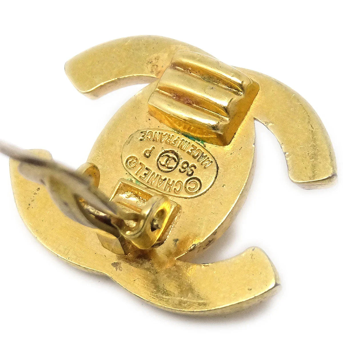 CHANEL 1996 Turnlock Earrings Clip-On Gold 96P