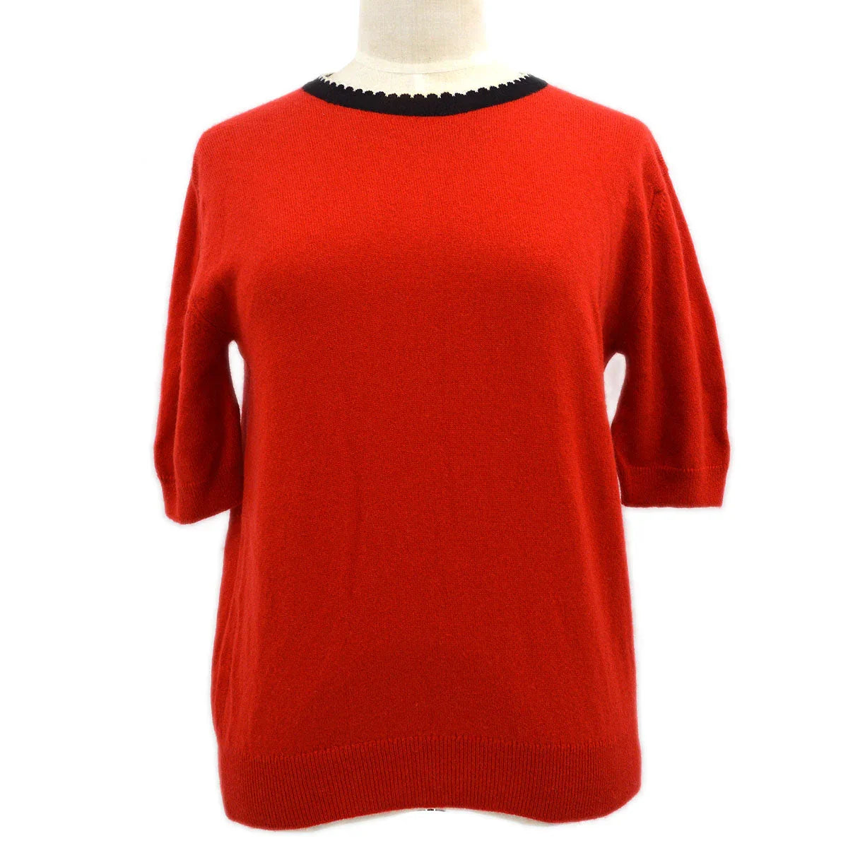 Chanel trimmed neck cashmere T-shirt