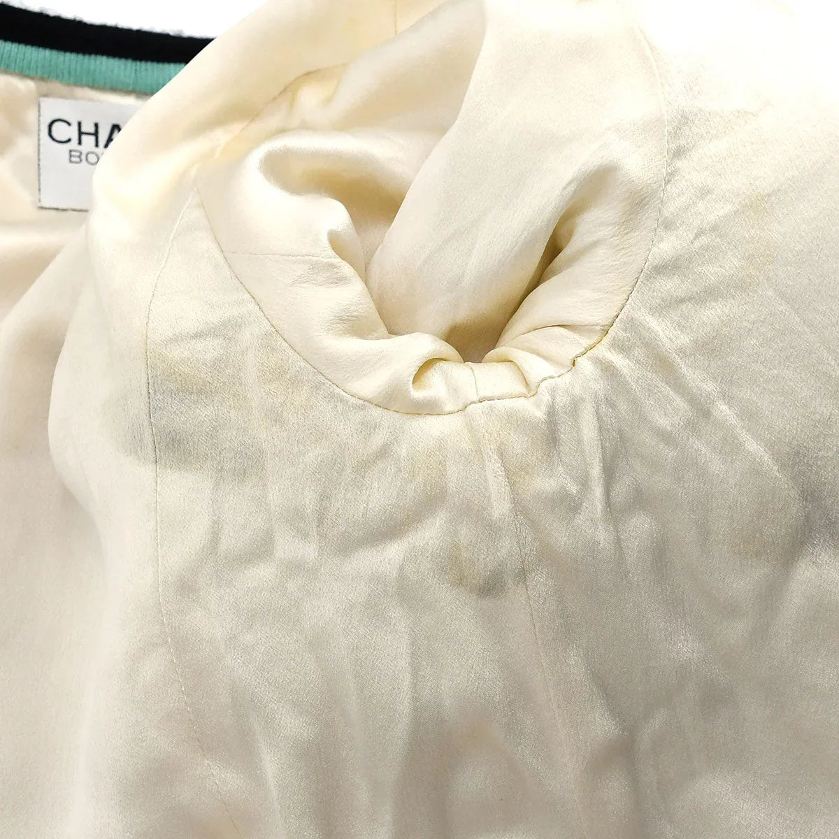 Chanel Fall 1994 logo collarless jacket