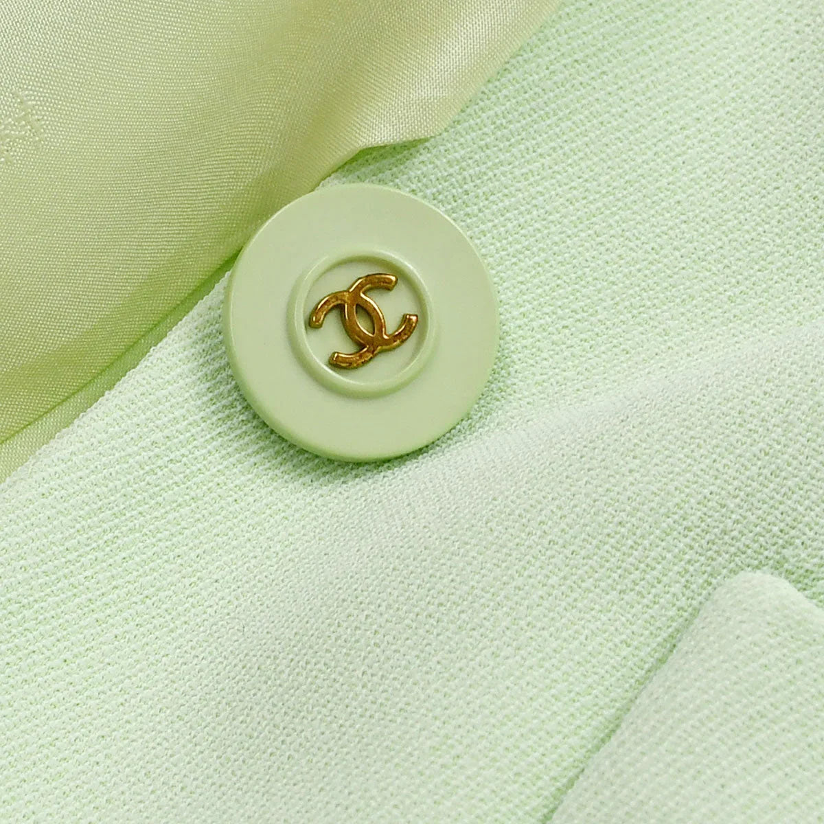 Chanel Spring 1994 single-breasted skirt suit #34