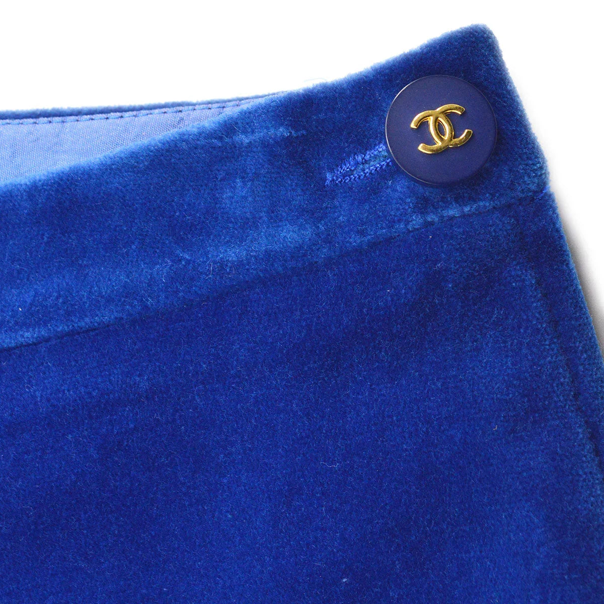 Chanel straight-legged cropped velvet trousers