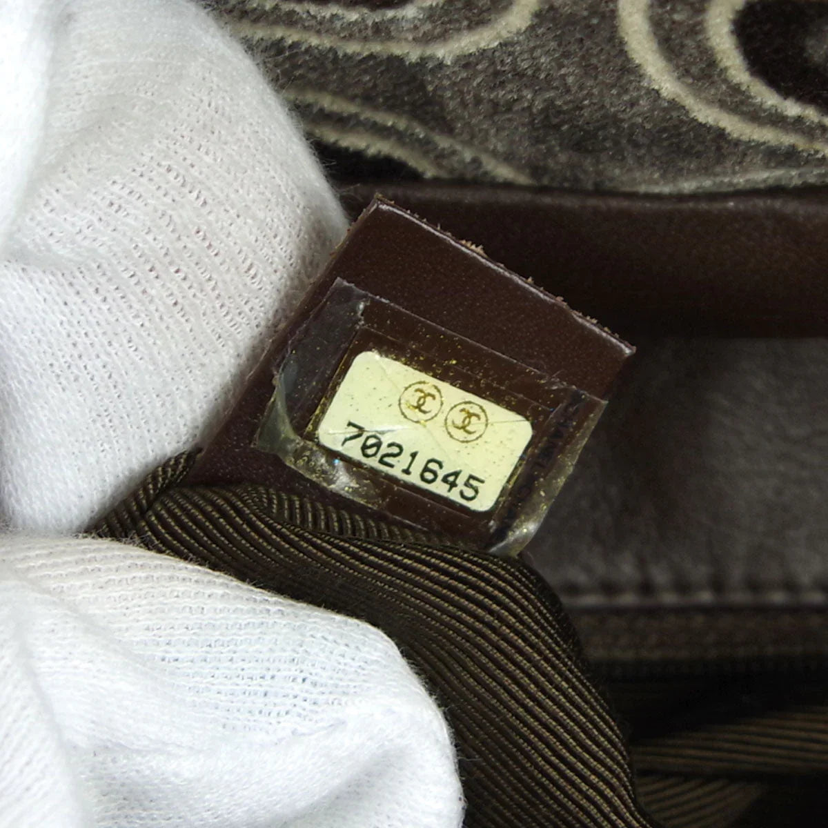 Chanel 2001可可手提包灰色天鹅绒