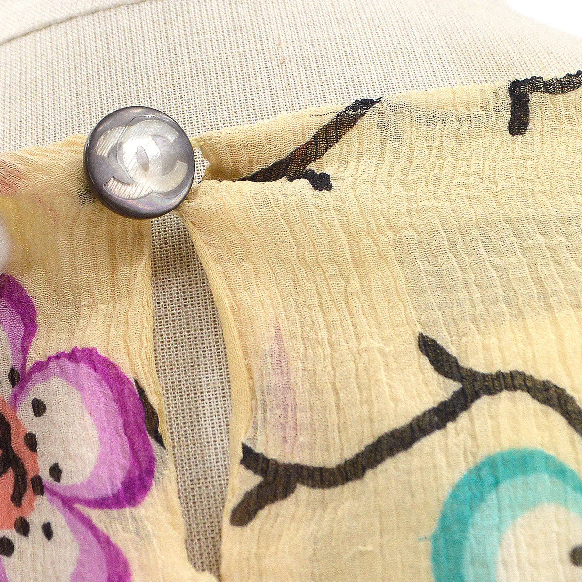 Chanel 2001 High-Summer CC Floral Pattern T-shirt #38