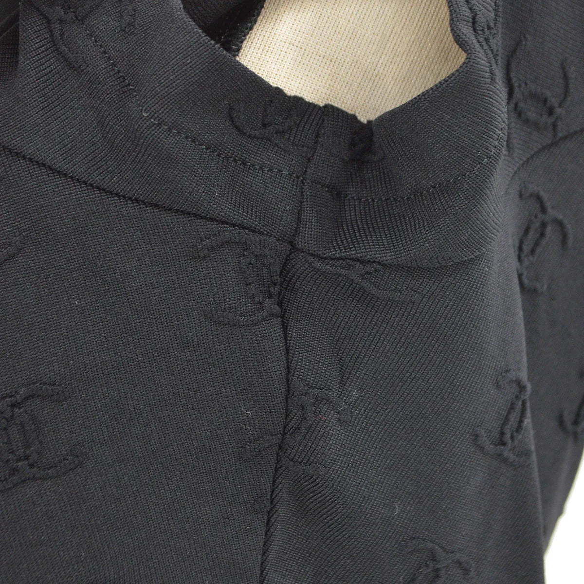 Chanel 1997 Spring CC logo-embroidered cropped T-shirt #42