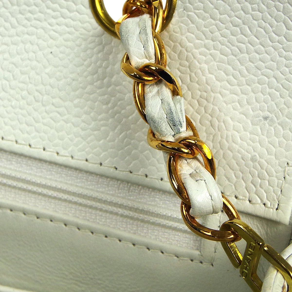 Chanel * 1997-1999 Medium Diana Chain Shoulder Bag White Caviar