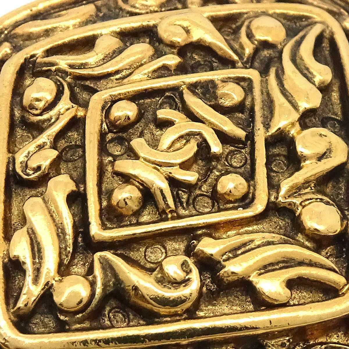Chanel Earrings Clip-On Gold 2492