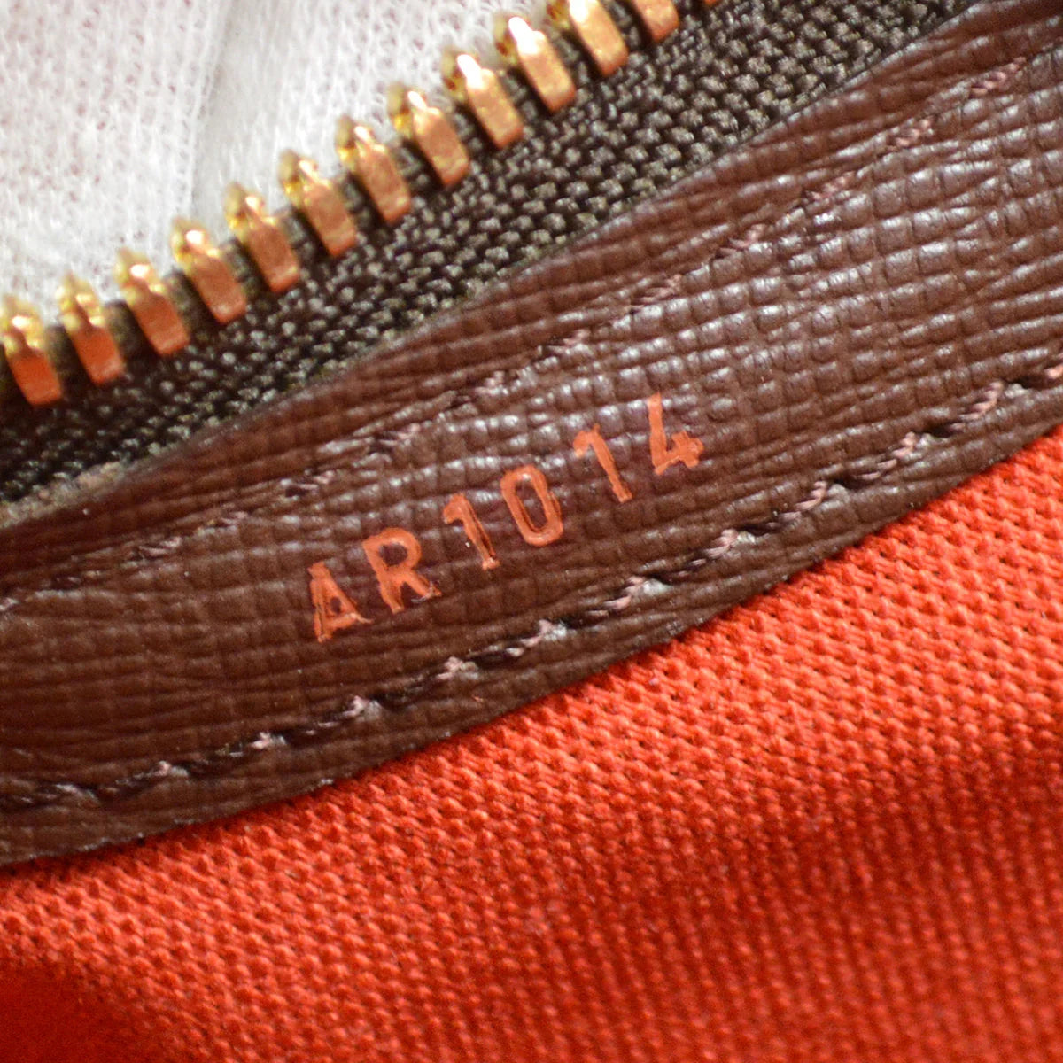 Louis Vuitton 2004 Damier Belem MM Handbag N51174