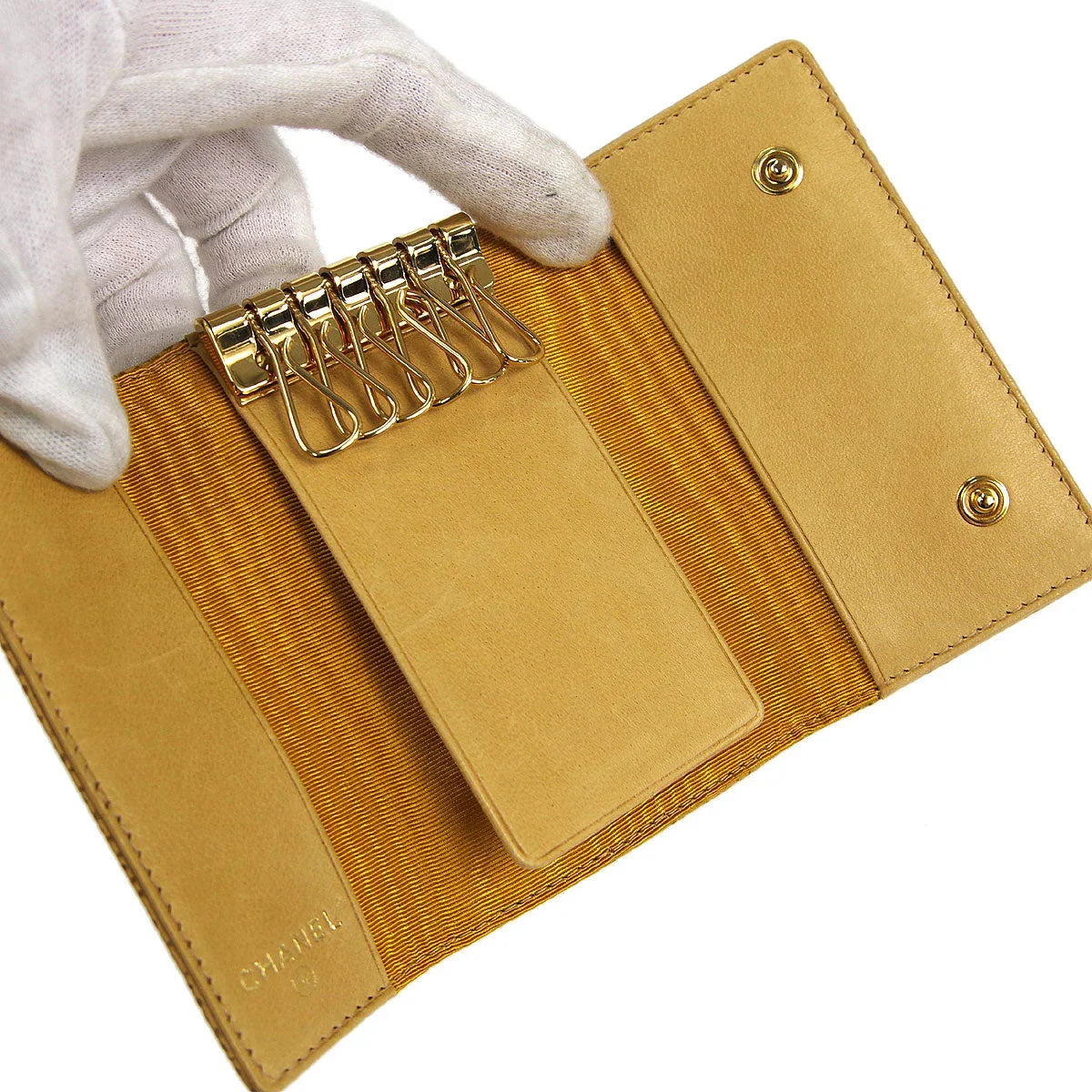 Chanel 2003-2004 Beige Caviar Timeless Key Case