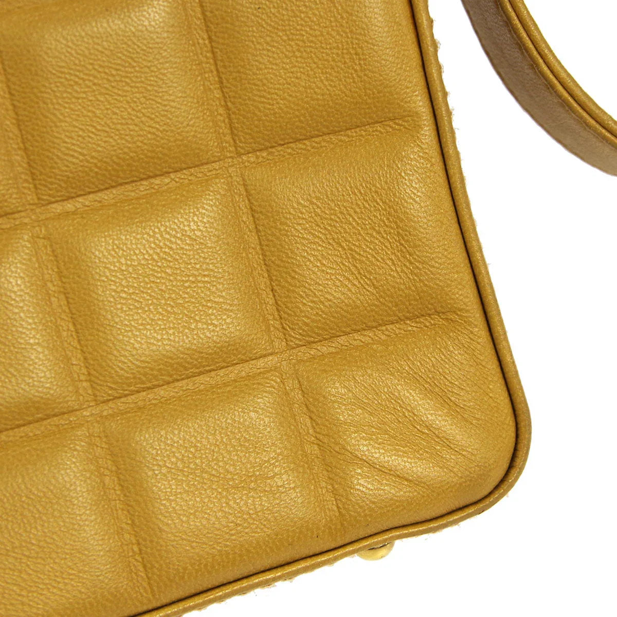 Chanel 2003-2004 Beige Lambskin Choco Bar Shoulder Bag
