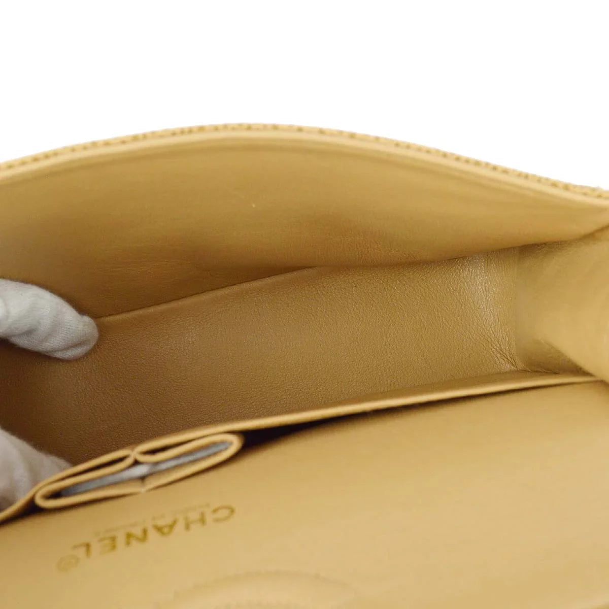 Chanel 2001-2003 Beige Caviar Medium Classic Double Flap Bag SHW