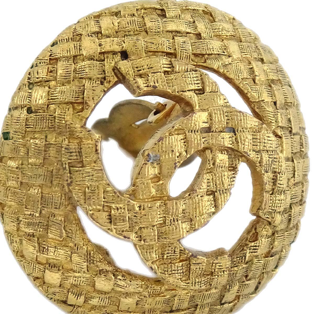 Chanel 1994 Woven CC Cutout Earrings Gold Clip-On