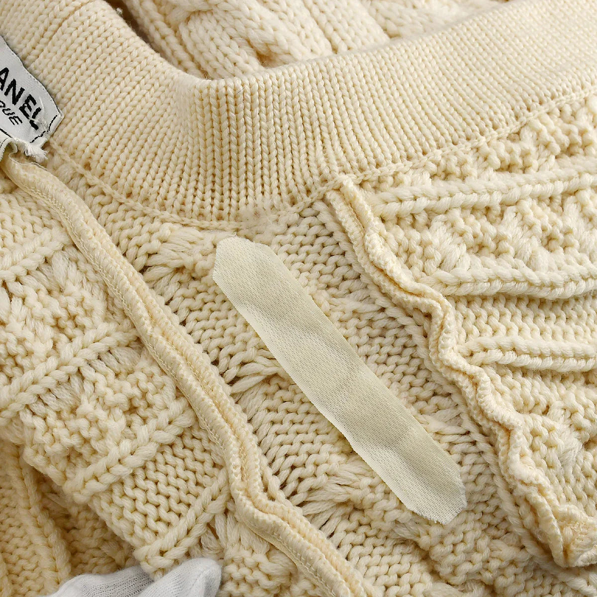 Chanel cable-knit wool long cardigan #38