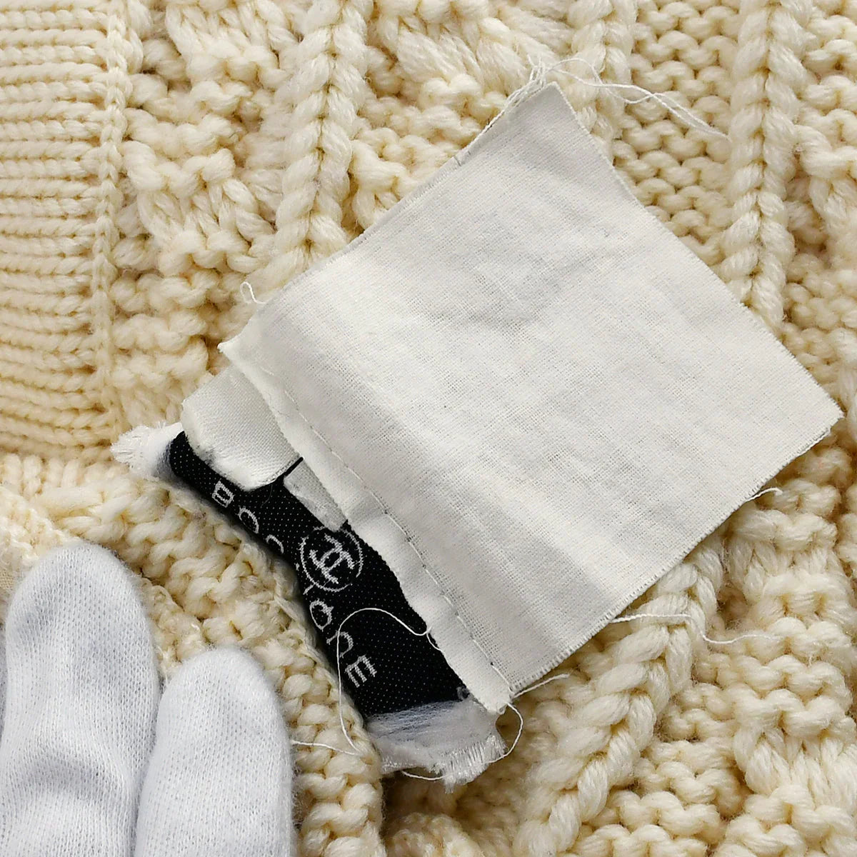 Chanel cable-knit wool long cardigan #38