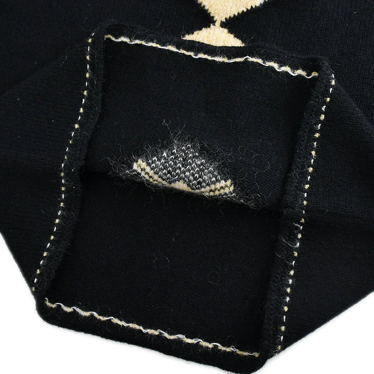 Chanel Fall 2002 Argyle Pattern Jumper #38