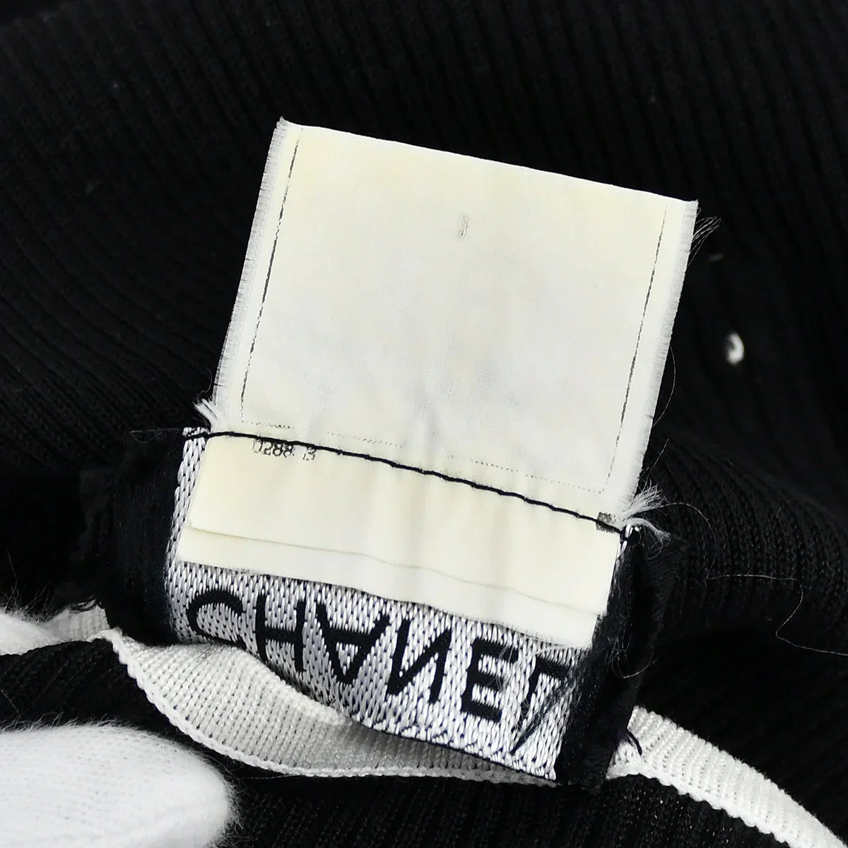 Chanel Spring 1995 T-shirt Black 95P #42