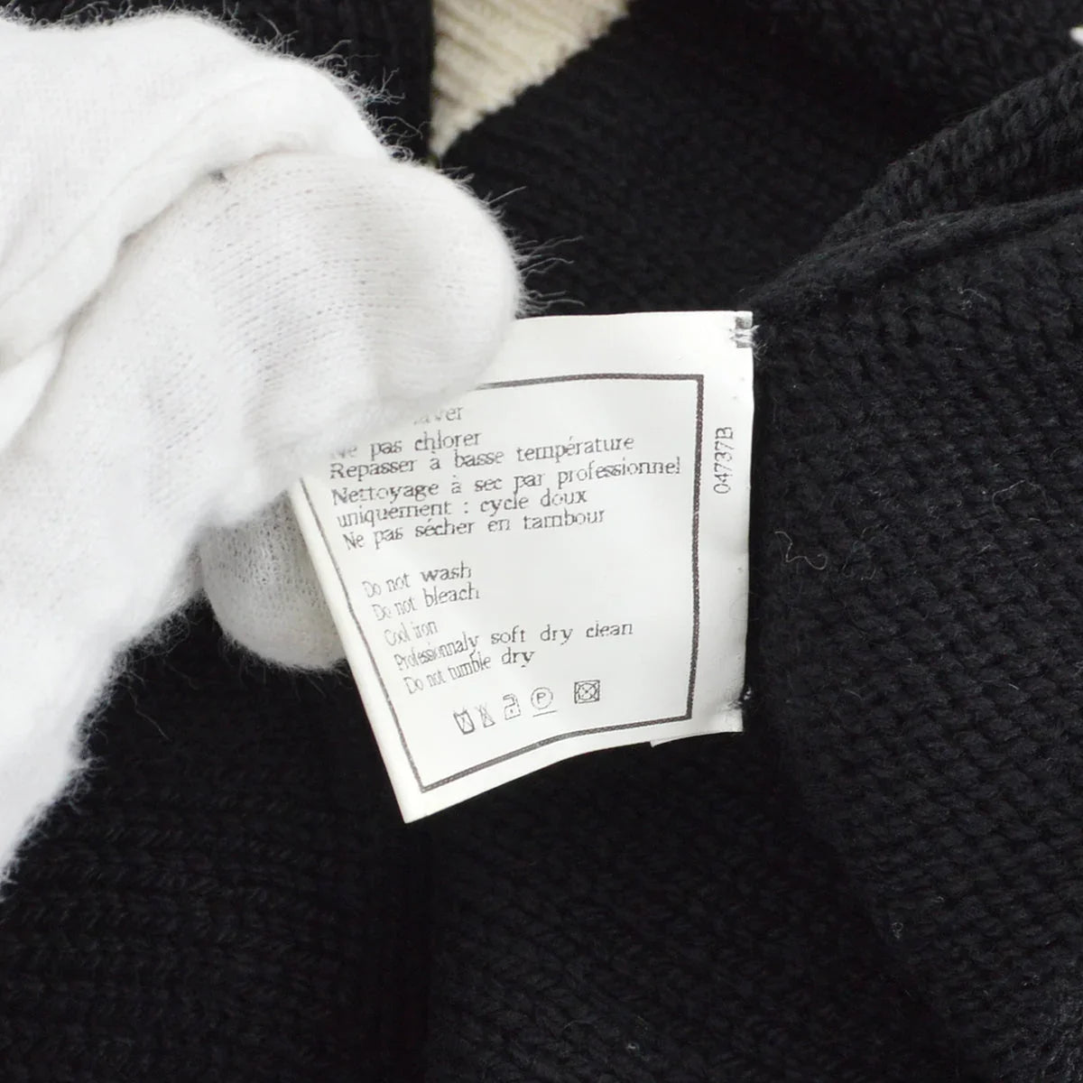 Chanel Fall 1996 CC Cashmere Jumper #42