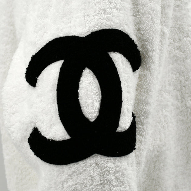 Chanel Sweatshirt Tops White Black – AMORE Vintage Tokyo