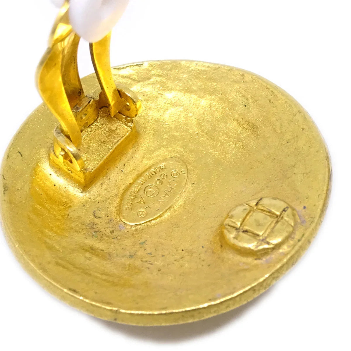 Chanel Button Earrings Clip-On Gold 96A
