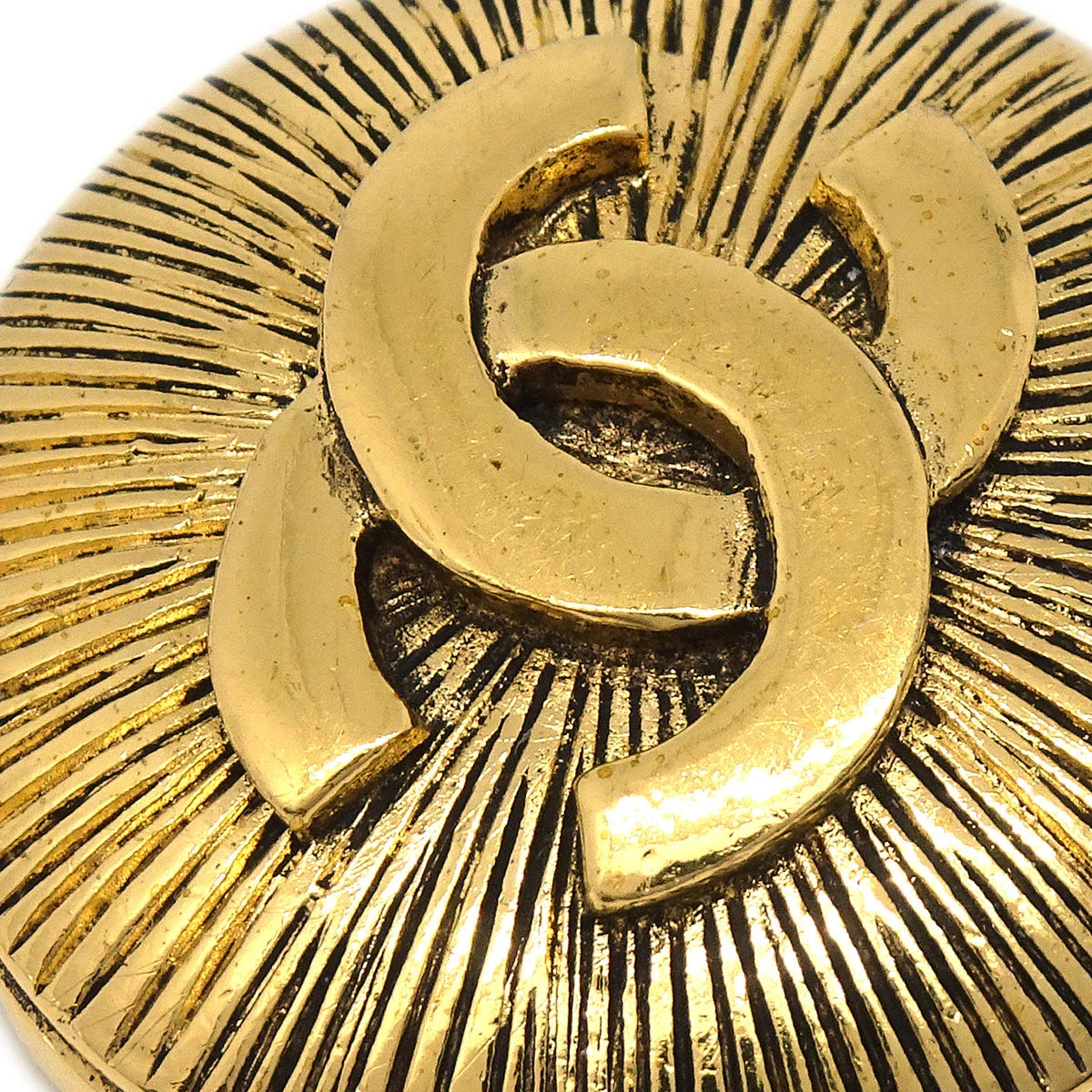 Chanel Brooch Pin Gold 1136