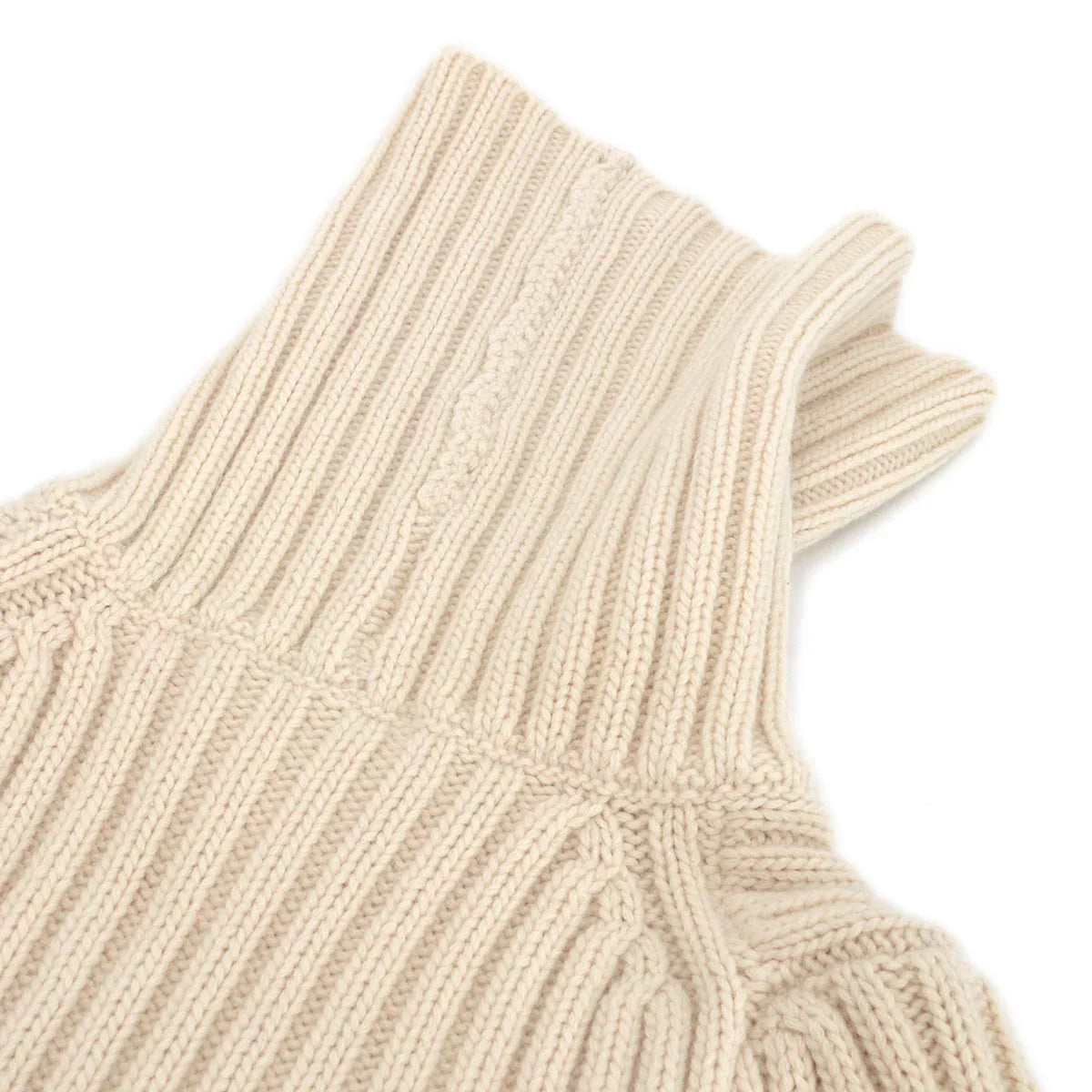 Chanel Fall 2000 Ribbed Cashmere Turtleneck Jumper #36