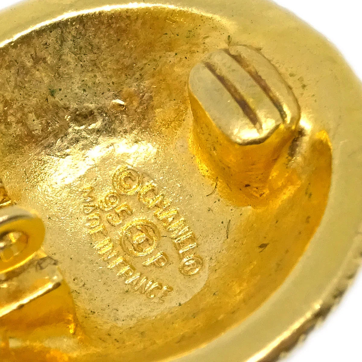 Chanel Gold Button Earrings Clip-On 95P