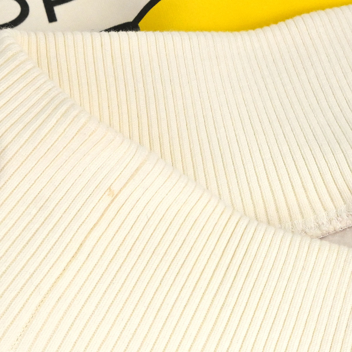 Chanel 2001 Mademoiselle Sweater White #38