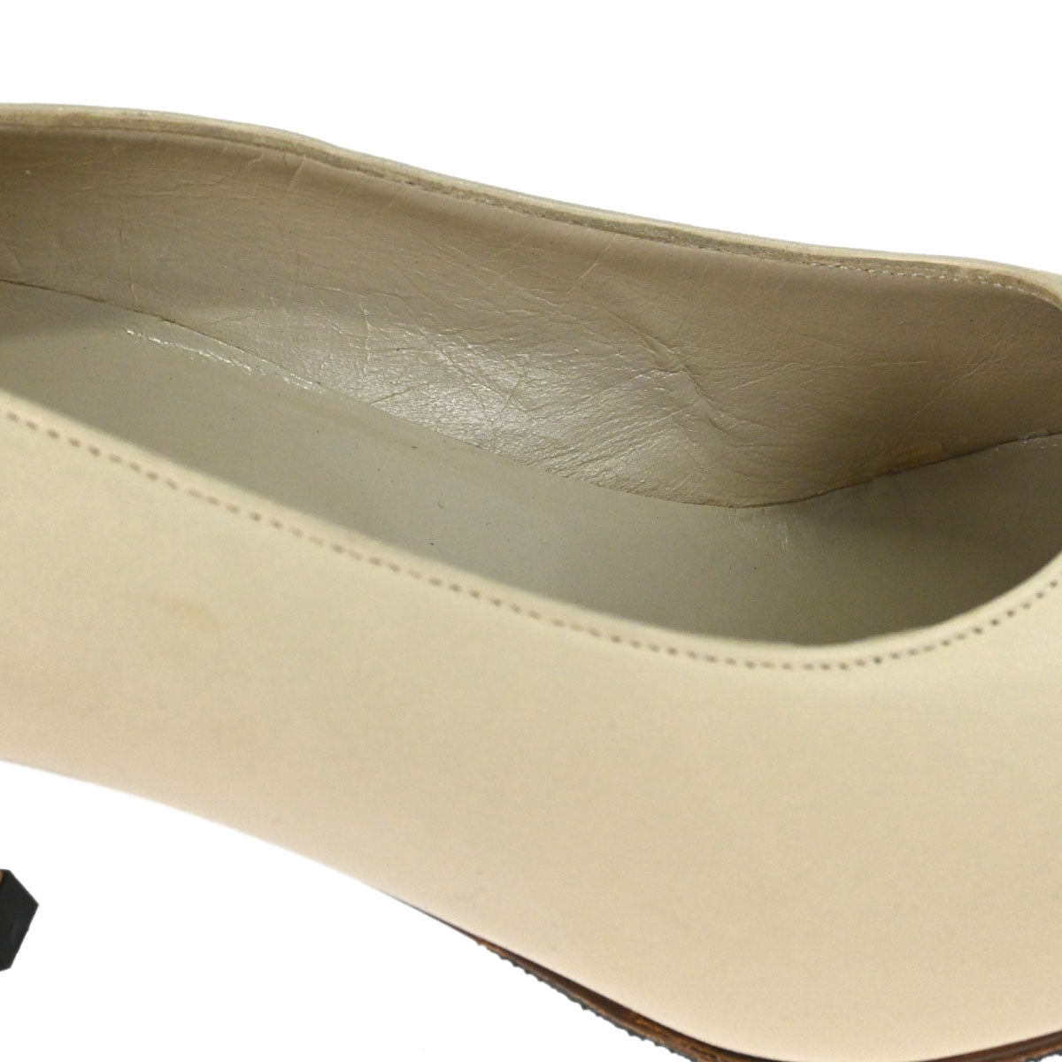 Chanel * CC Turnlock Ivory Leather Pumps Shoes #36