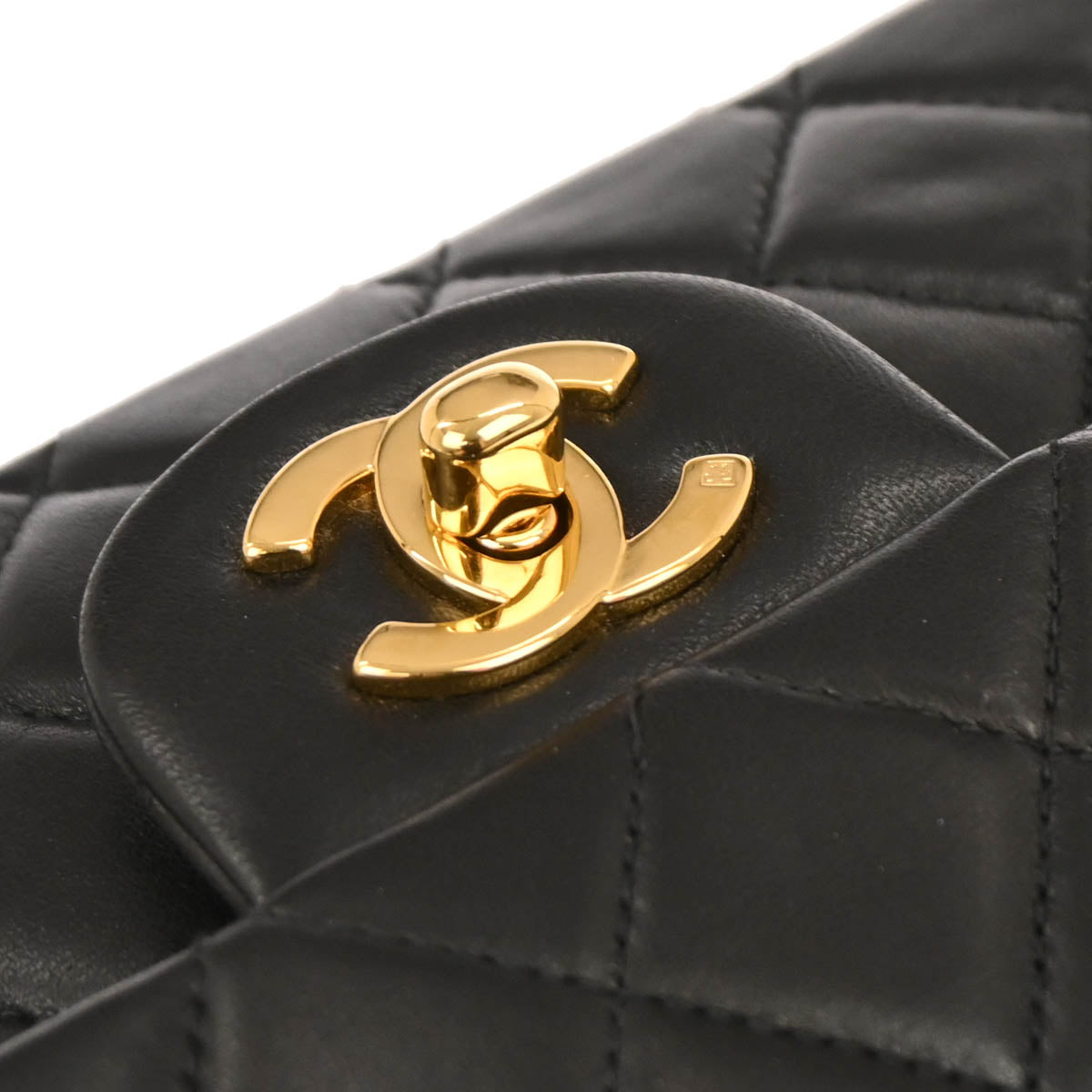 Chanel 2000-2002 Black Lambskin Medium Classic Double Flap Shoulder Bag