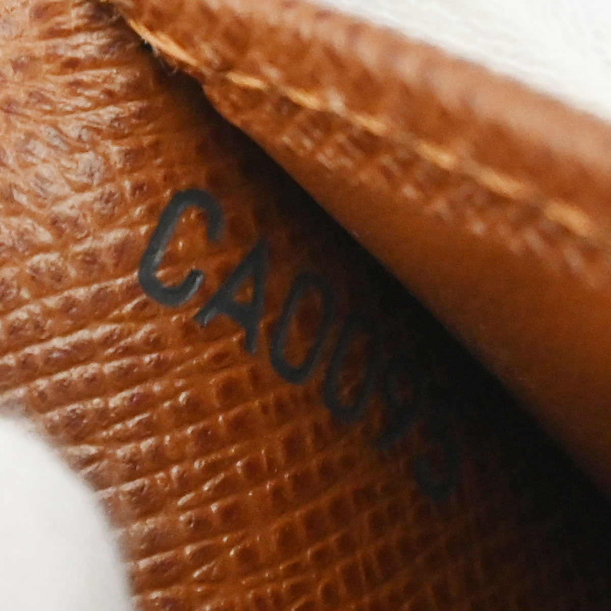 Louis Vuitton Porte Billet Cartes Credit Monnaie Wallet M61665