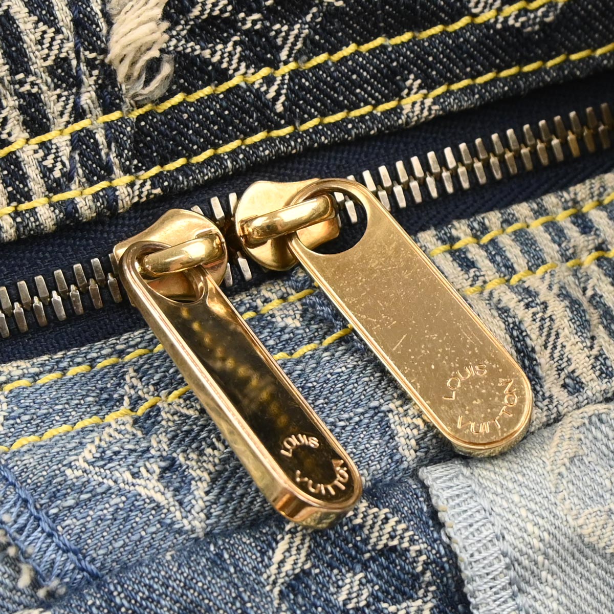 Louis Vuitton 2007 Blue Monogram Denim Patchwork Bowly Handbag M95376