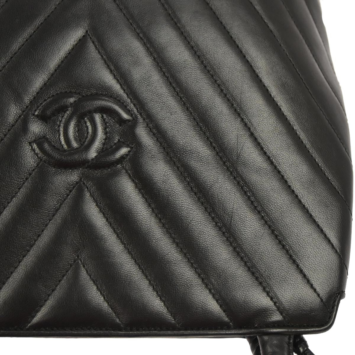Chanel 1991-1994 Black Lambskin Chevron Handbag