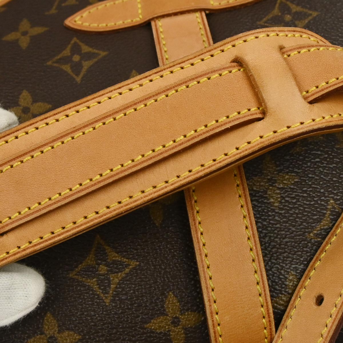 Louis Vuitton Monogram Saumur 30 Messenger Shoulder Bag M42256