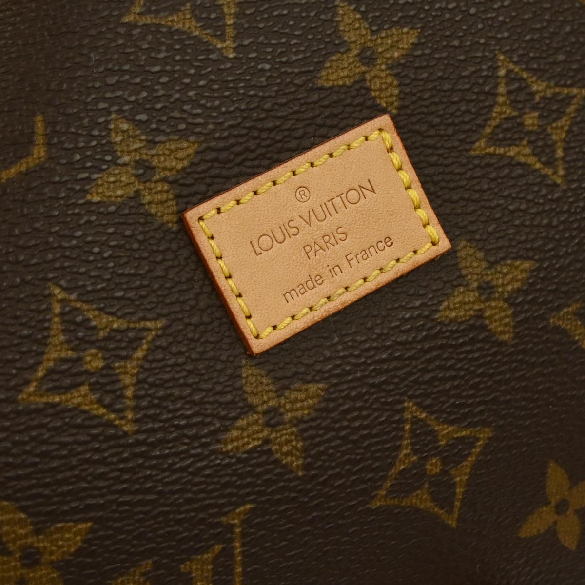 Louis Vuitton Monogram Saumur 30 Messenger Shoulder Bag M42256