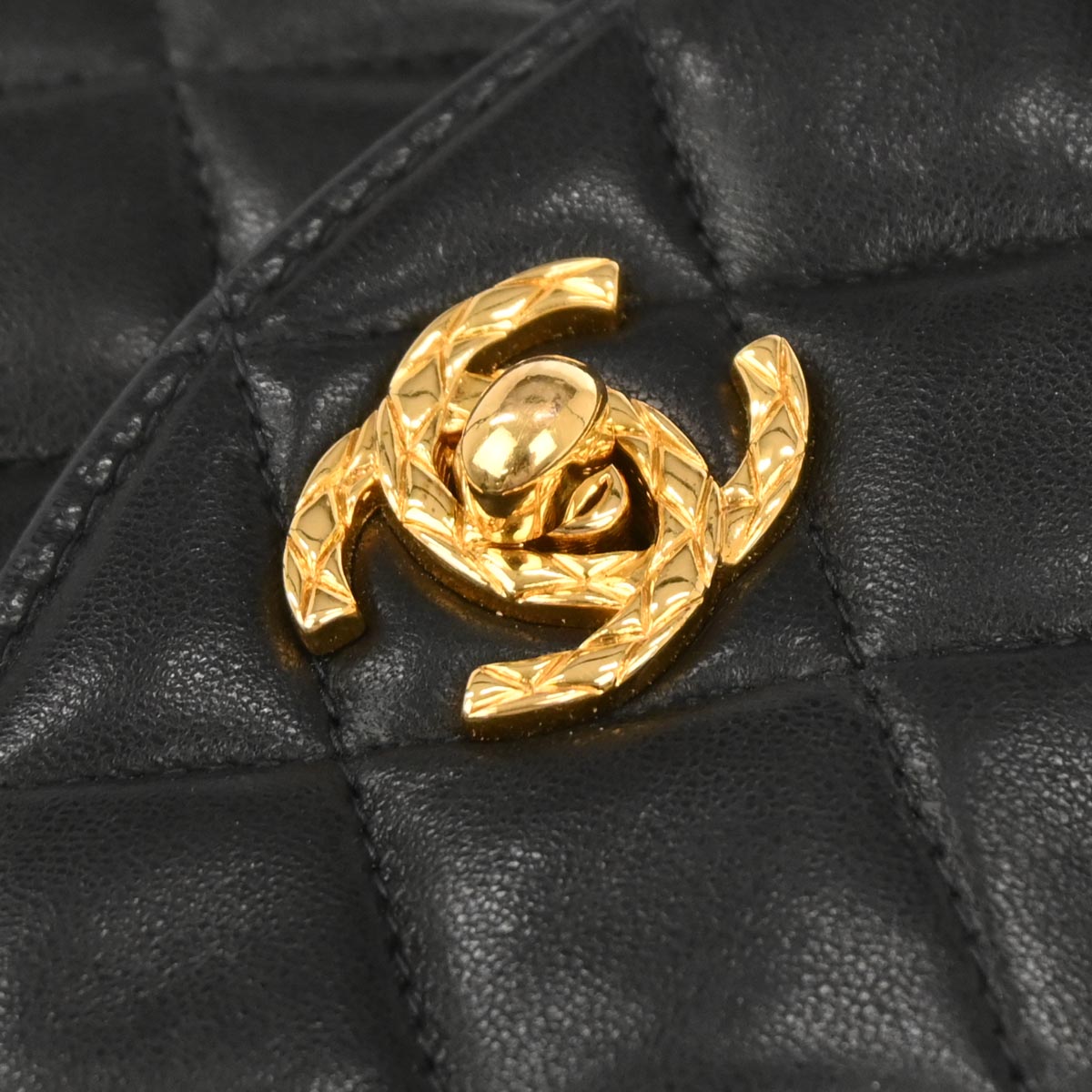 Chanel 1991-1994 Black Lambskin Crossbody Shoulder Bag