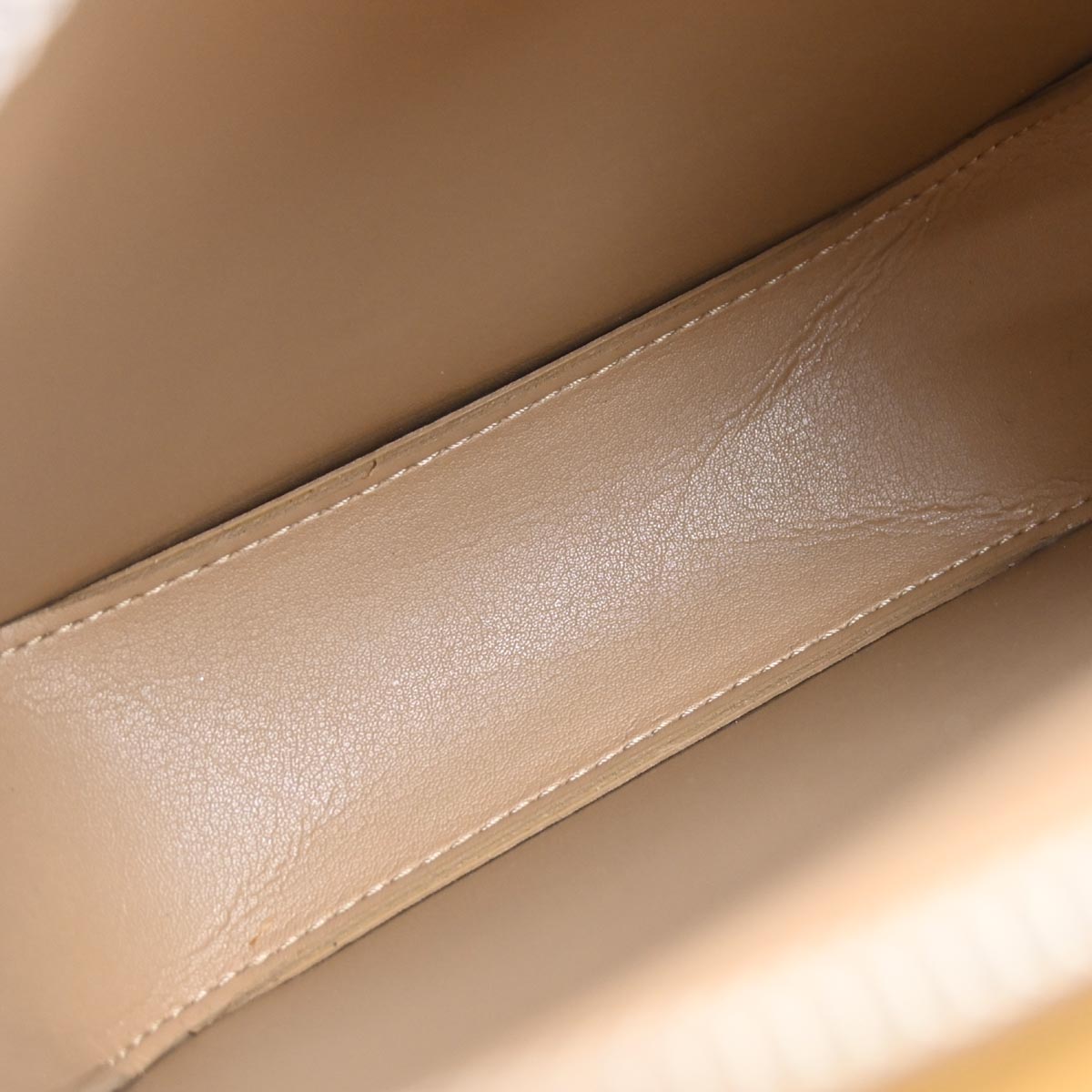 Louis Vuitton Beige Monogram Vernis Motte Shoulder Bag M91136