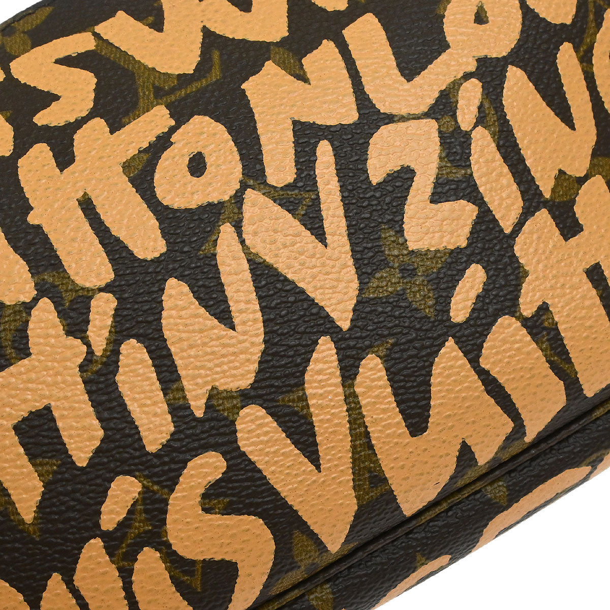 Louis Vuitton 2001 Beige Graffiti Pochette Accessoires Handbag M92193