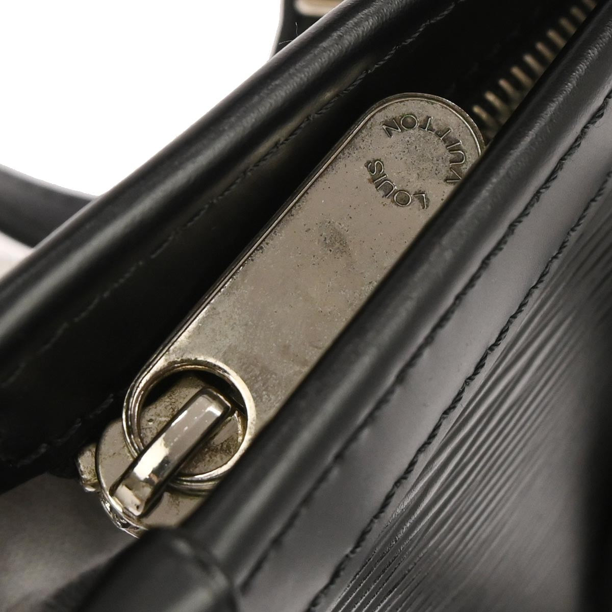 Louis Vuitton Black Epi Madeleine PM Shoulder Bag M59332