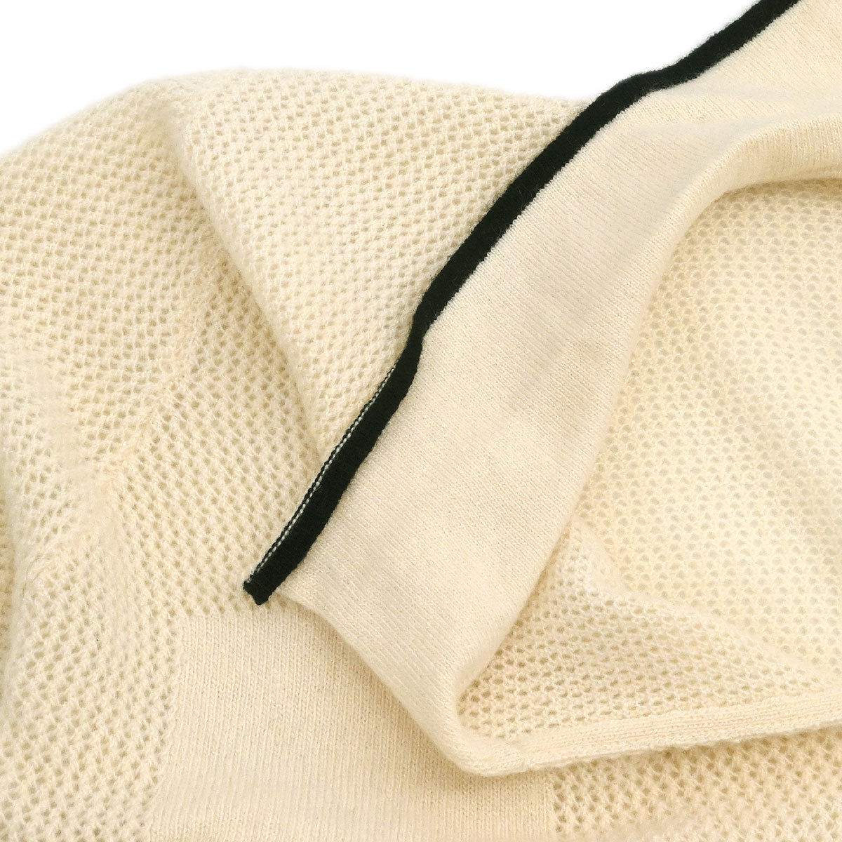 Chanel 2001 Top Ivory #44