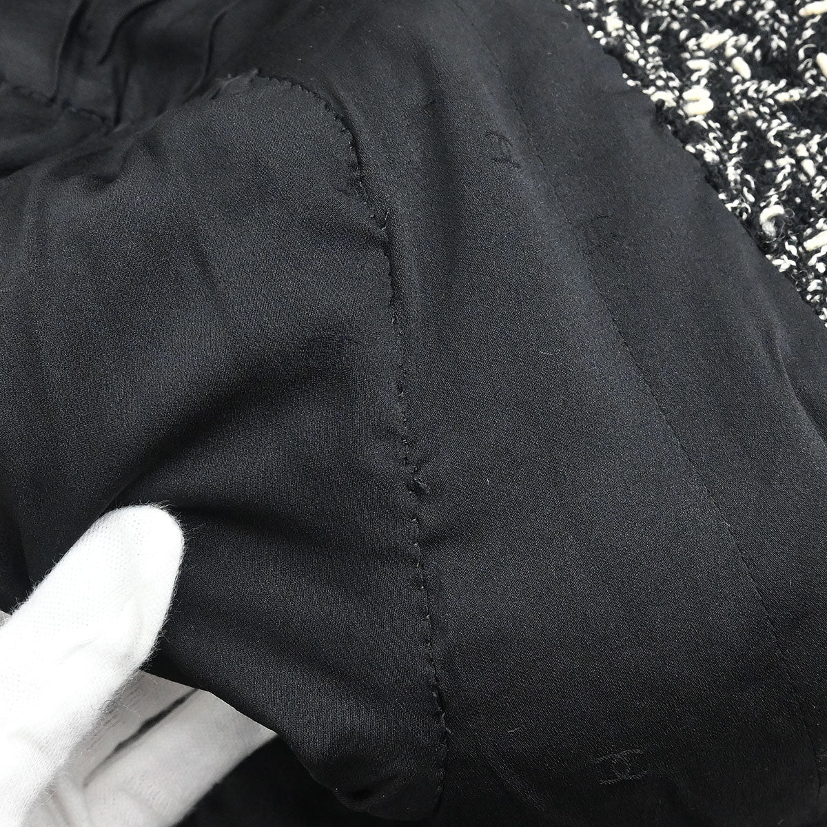 Chanel 1997 Setup Suit Jacket Skirt Tweed Black #40