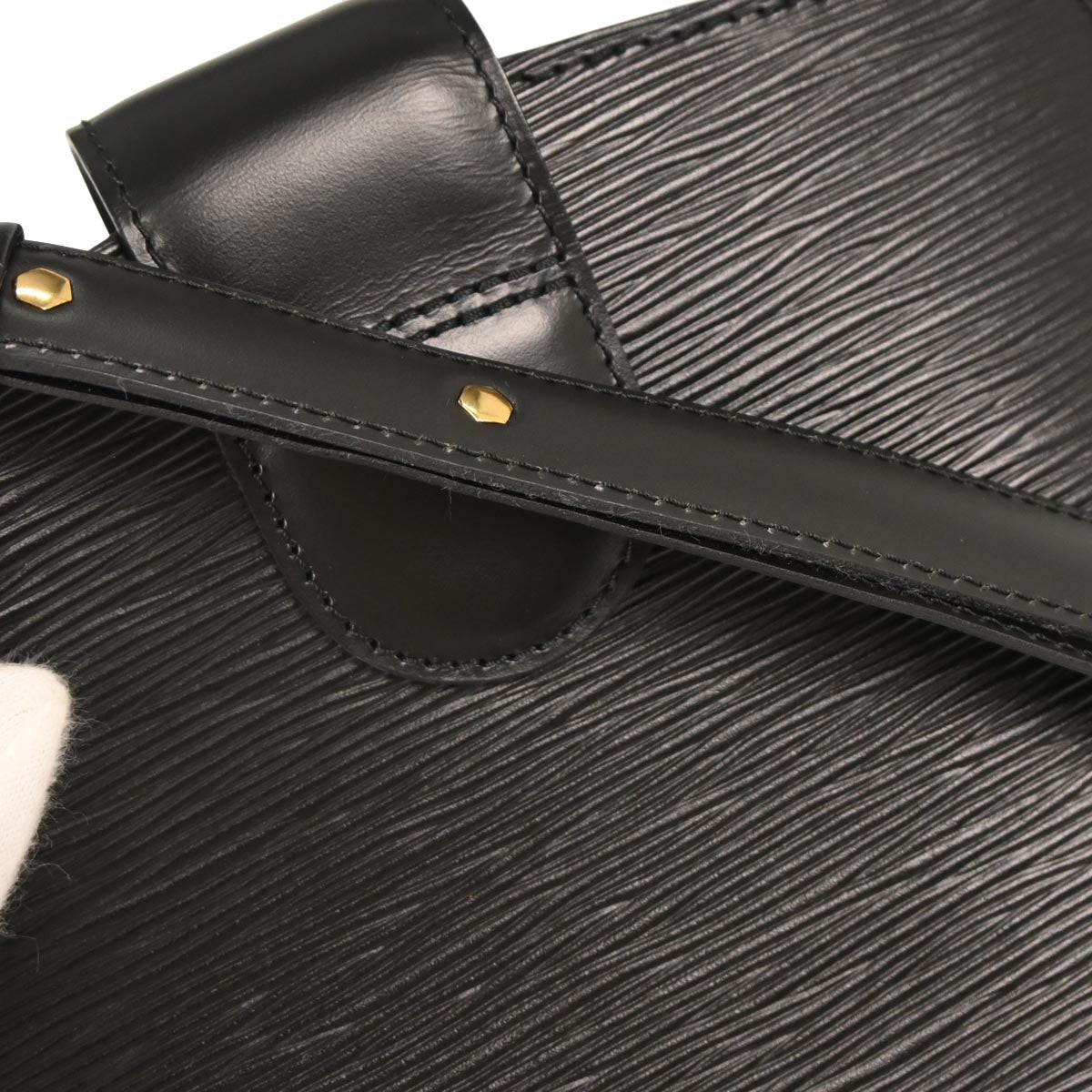 Louis Vuitton Black Epi Cluny Shoulder Bag M52252