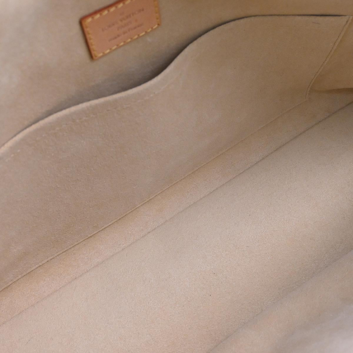 Louis Vuitton Monogram Manhattan GM Handbag M40025