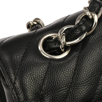 Chanel 2016-2017 Black Caviar Skin Chevron Jumbo Classic Double Flap Shoulder Bag