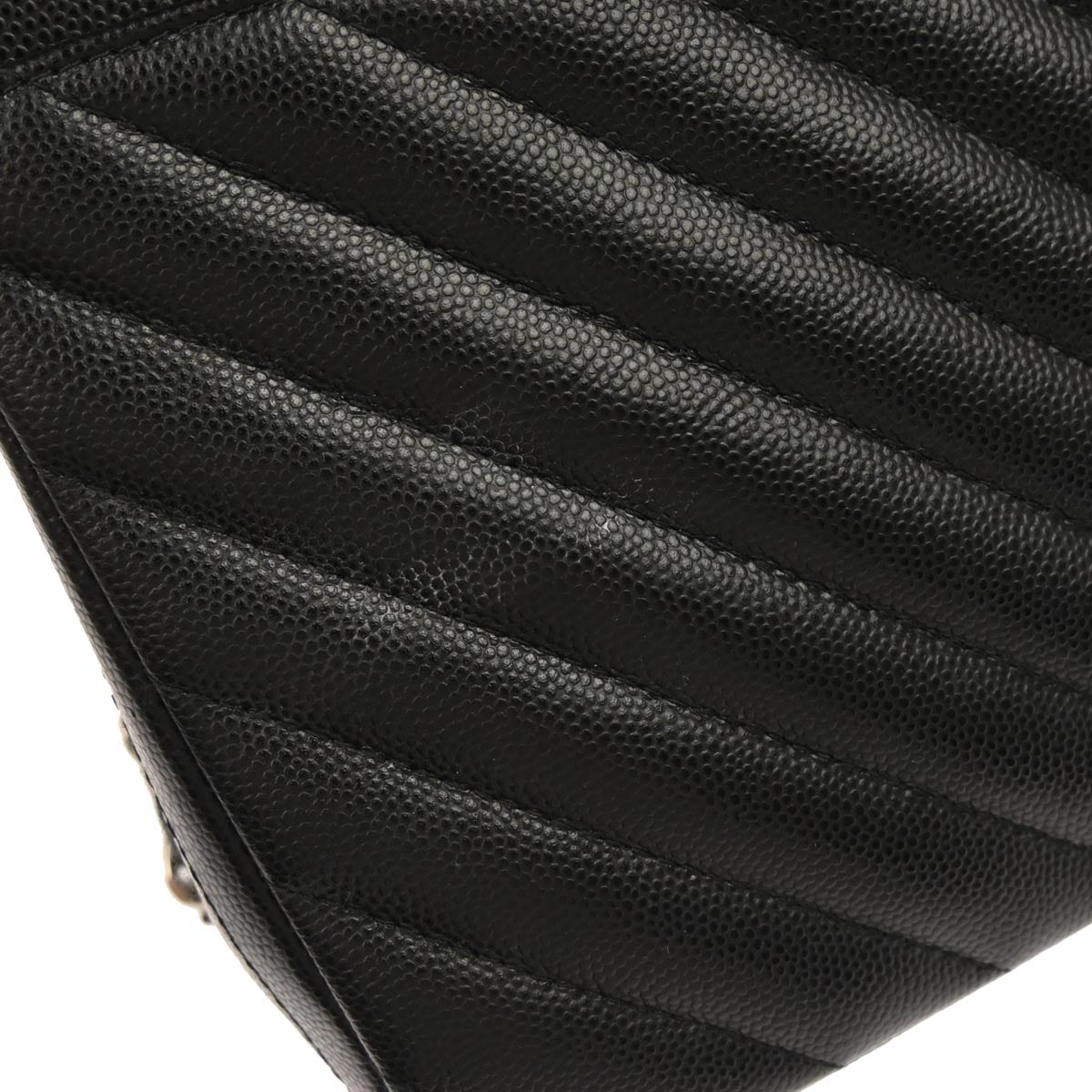 Chanel 2016-2017 Black Caviar Skin Chevron Jumbo Classic Double Flap Shoulder Bag