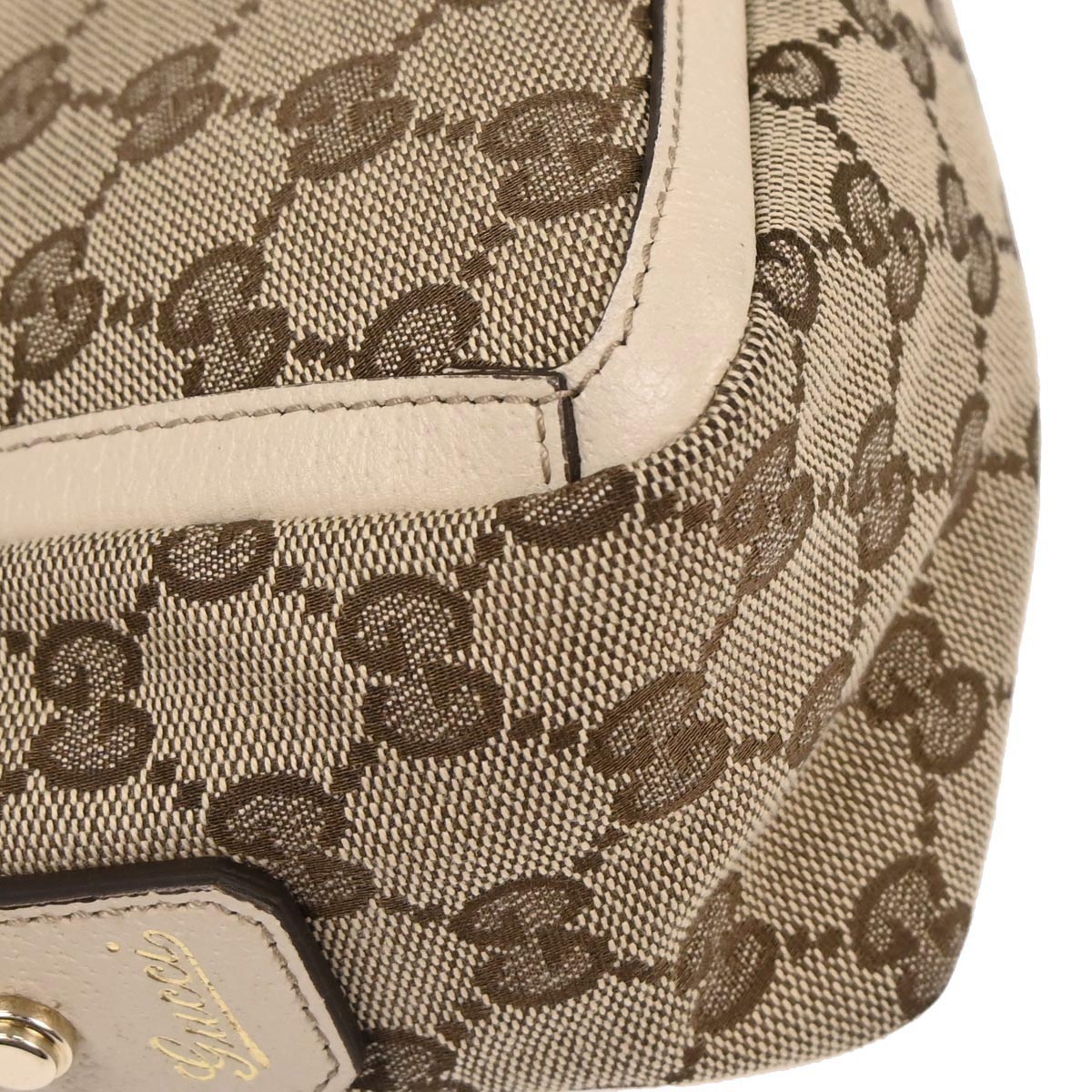 Gucci Ivory Beige Abbey D-ring GG Handbag