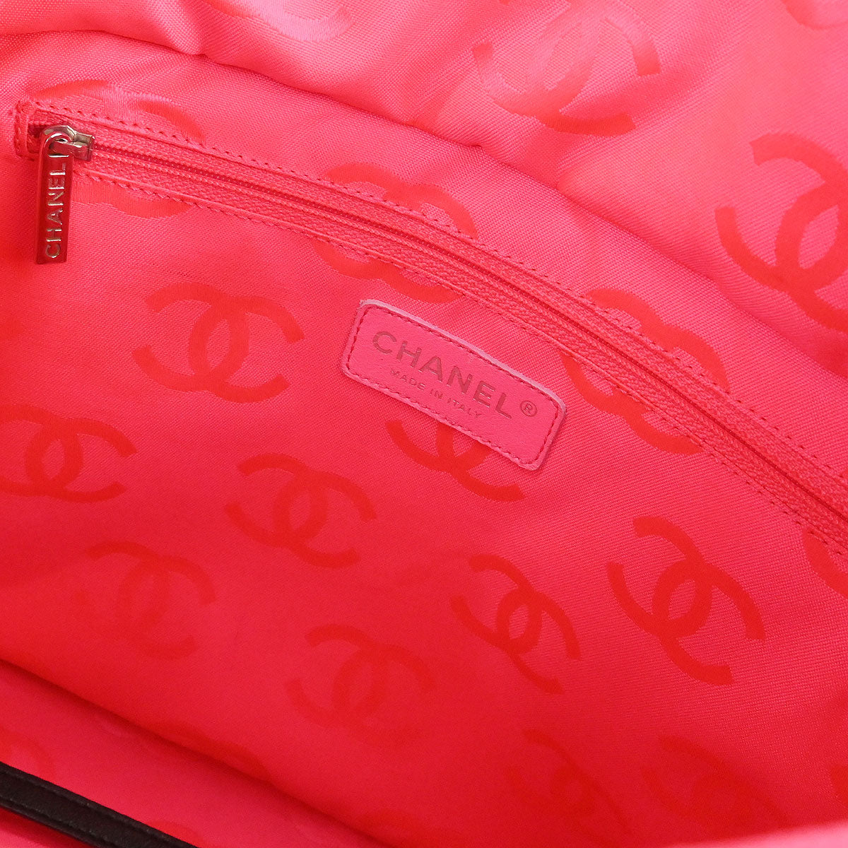 Chanel 2005-2006 Black Calfskin Cambon Ligne Tote Handbag