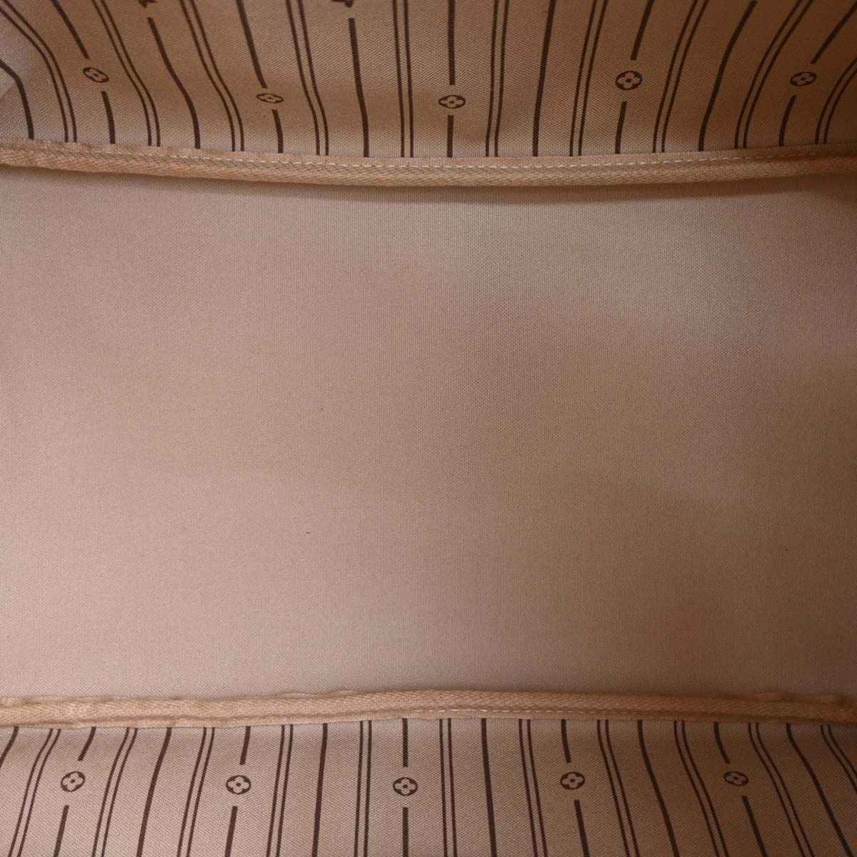 Louis Vuitton Monogram Neverfull GM Tote Bag M40157