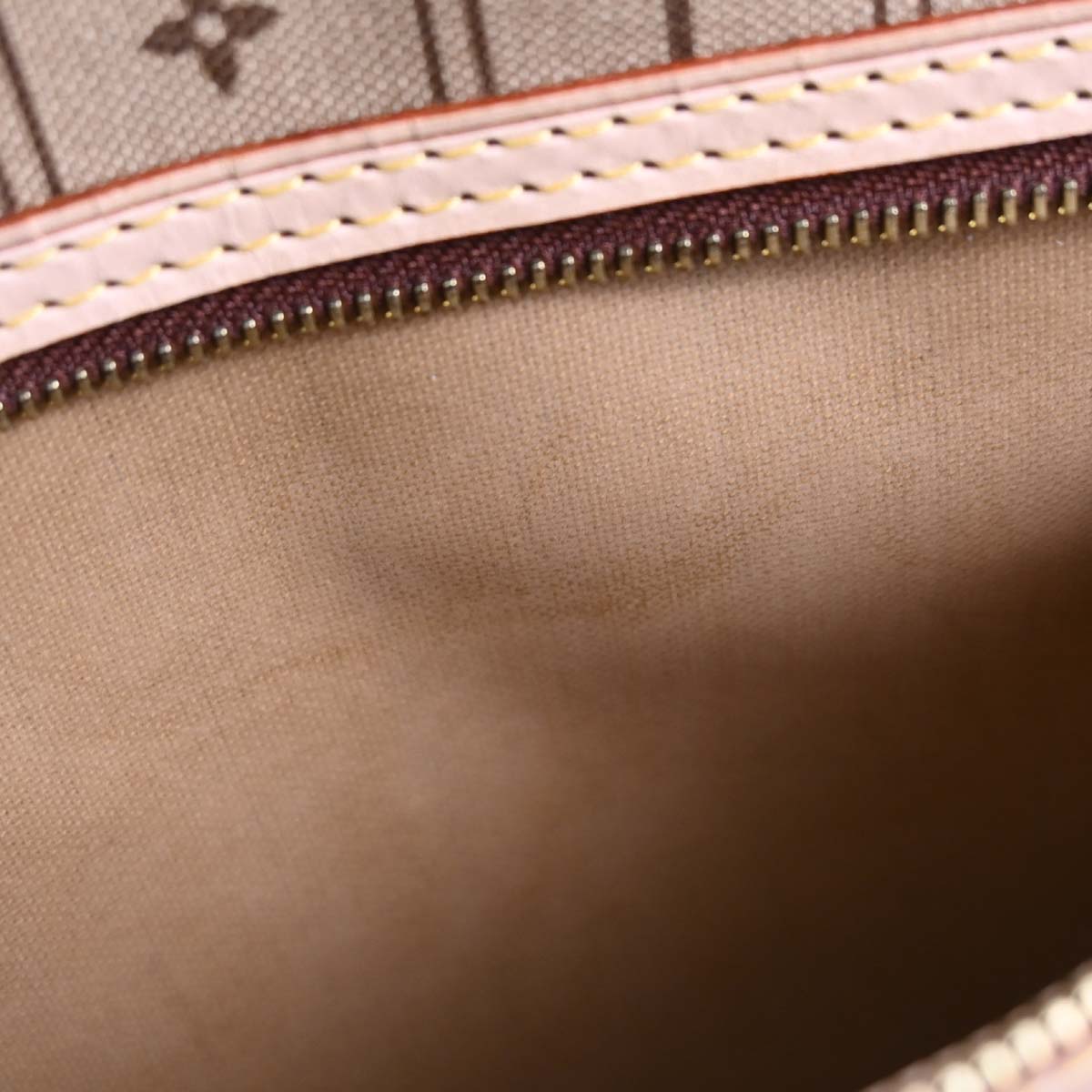 Louis Vuitton Monogram Neverfull GM Tote Bag M40157