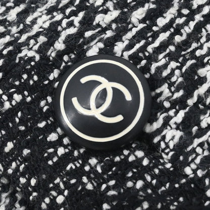 Chanel 1997 Single Breasted Tweed Jacket Black #42