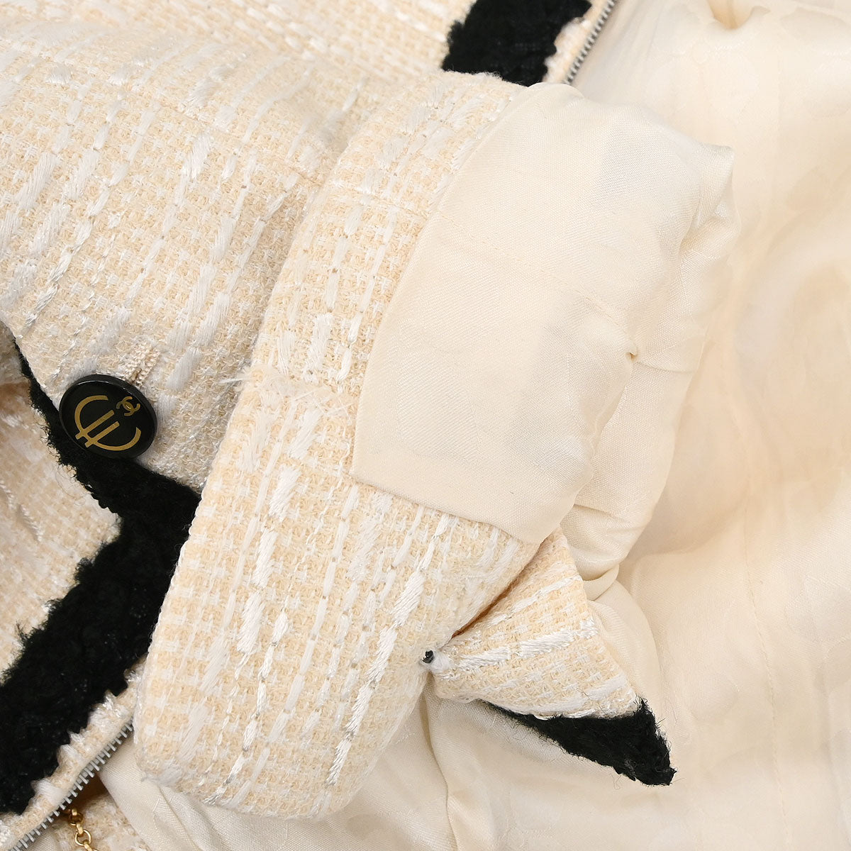 Chanel 2002 Collarless Single Breasted Jacket Ivory #38